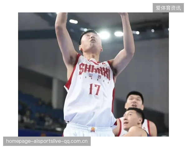 CBA刘传兴篮下卡位训练更扎实，助力球队内线竞争力提升